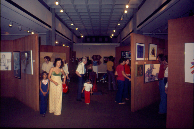 Gallery visitors perusing the All City Outdoor Arts Festival at LAMAG, 1974. Courtesy of The Los Angeles Municipal Art Gallery.